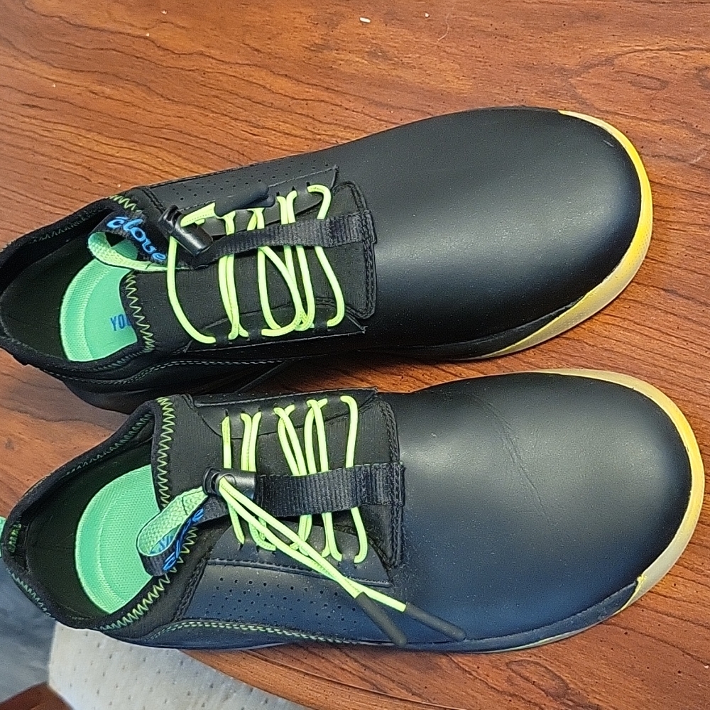 Clove brand shoes NEW